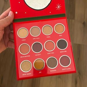 Grinch Eyeshadow Palette